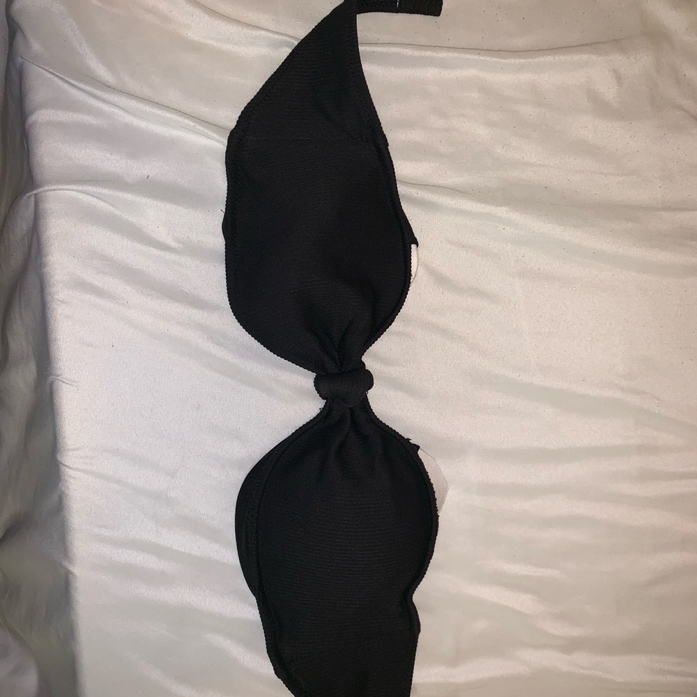 strapless bikini top